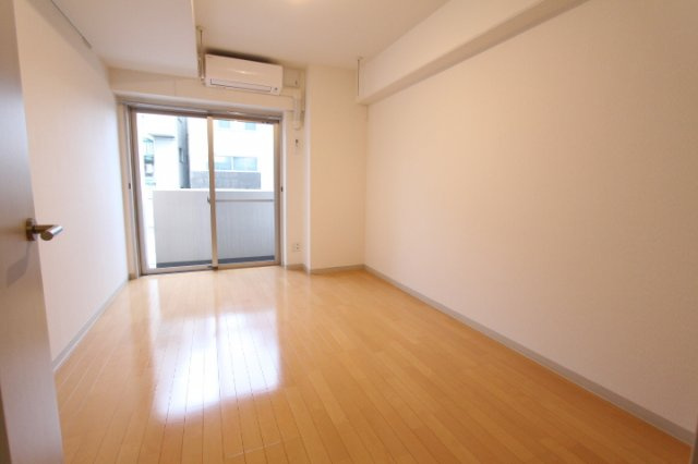 プライムアーバン飯田橋の洋室