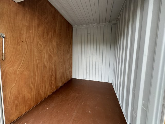 レンタルボックス稲野の内装