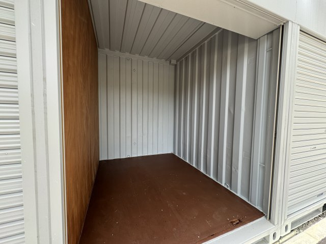 レンタルボックス稲野の内装