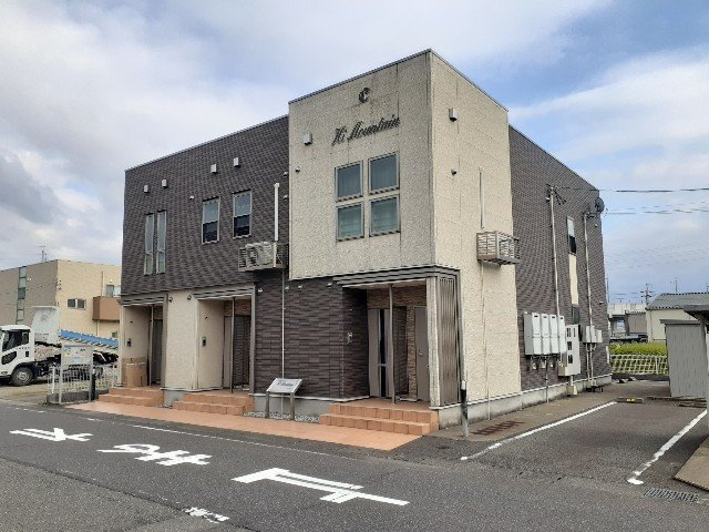 ビレッジ　ハイマウンテン　Ｅの外観