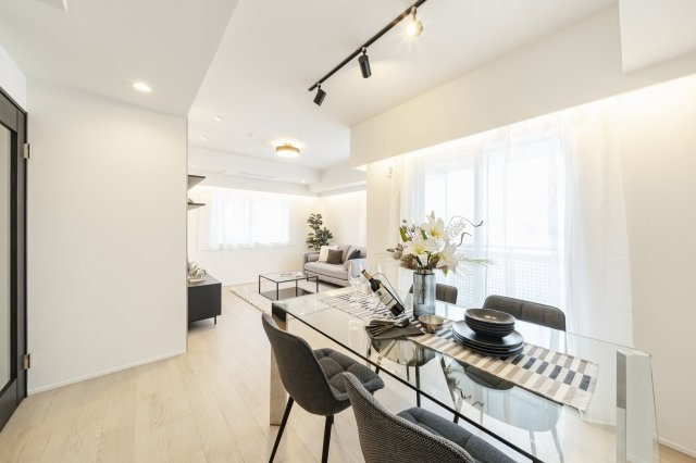 【居間・リビング】 | ソプラタワー