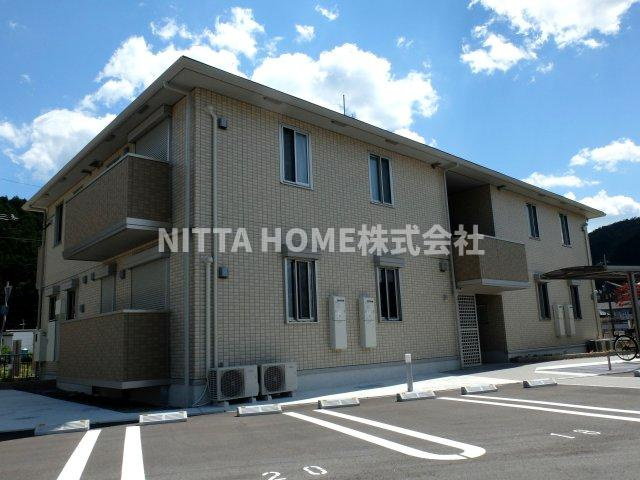 丹波篠山市杉のアパートの外観|駅やスーパー、コンビニまで徒歩圏内です◎