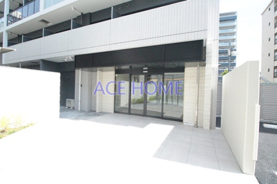 【エントランス】 | ジーエムナンバウエストディーシー