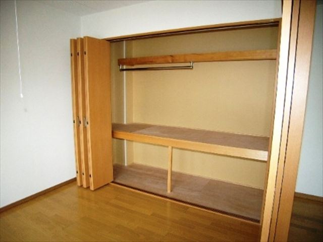 大昭日の出ハイツの収納