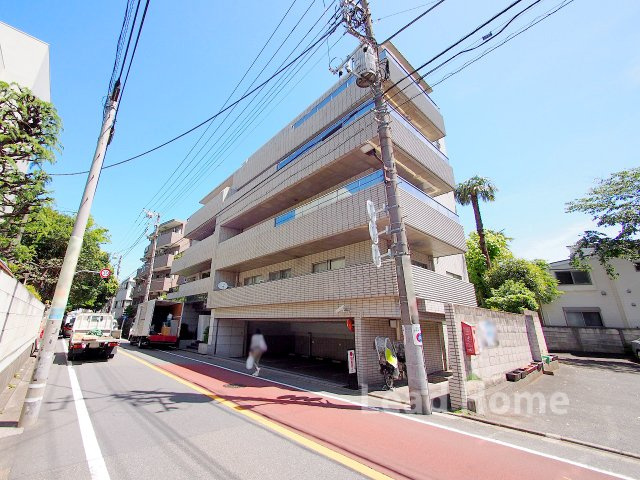 【外観】 | ソブリン洗足 | 目黒区洗足2丁目に建つ「ソブリン洗足」。地上5階建・総戸数11戸のマンションです。