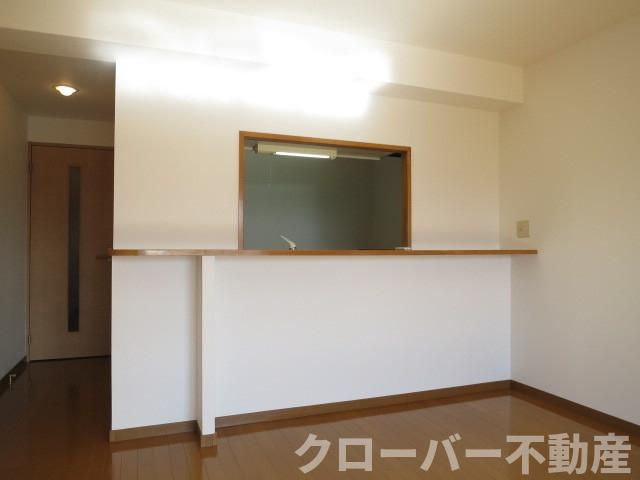 ファミーユ・メゾンの居間・リビング