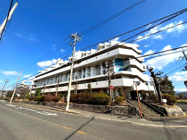千代田第二住宅4号棟の外観