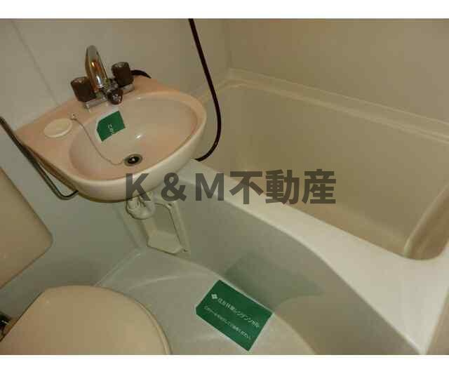 エステートピア・ルリの浴室|ゆったり過ごせるお風呂です