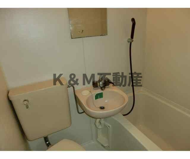 エステートピア・ルリの浴室|日々の疲れを癒すお風呂付です