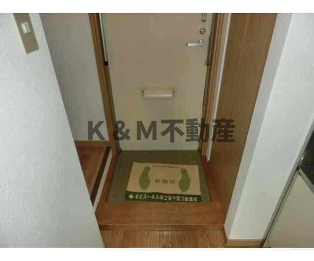 エステートピア・ルリの玄関|シンプルで使いやすい玄関です