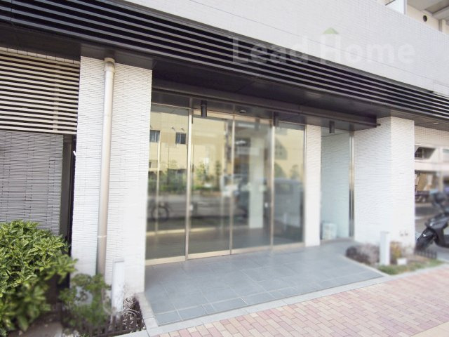 【エントランス】 | フェニシア学芸大学