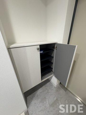 【玄関】 | エグゼ大阪CITYルーエ