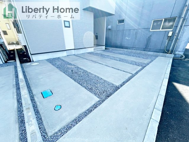 土浦市中央3期　新築戸建　1号棟の駐車場