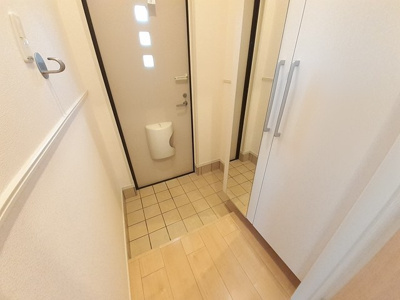 【玄関】 | フランボアーズ篠山Ⅱ