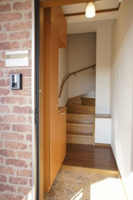 【エントランス】 | カメリア弐番館