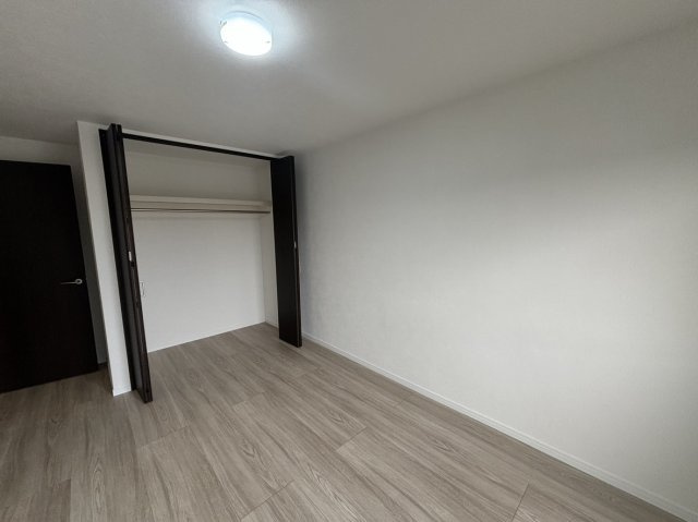 敷地内を歩くだけで心豊かな気分になれます。ベンチもあるので一休みできます