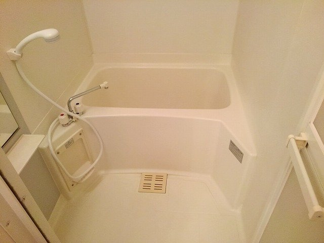 ドルチェⅠの浴室