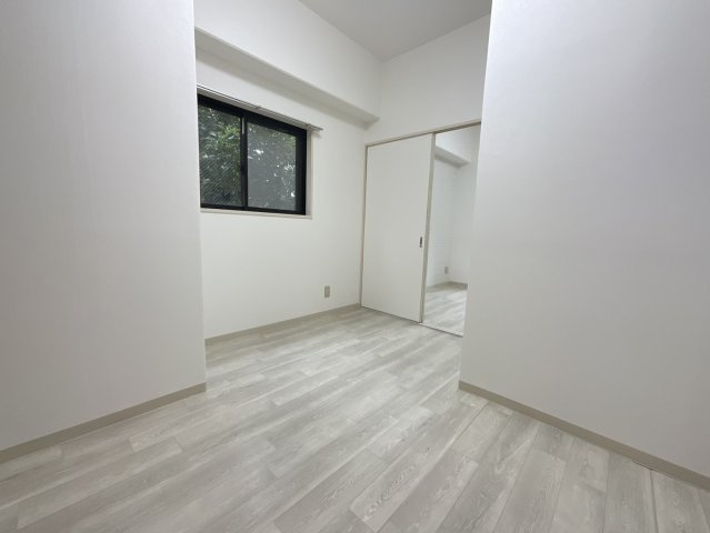 ファーネスの居間・リビング