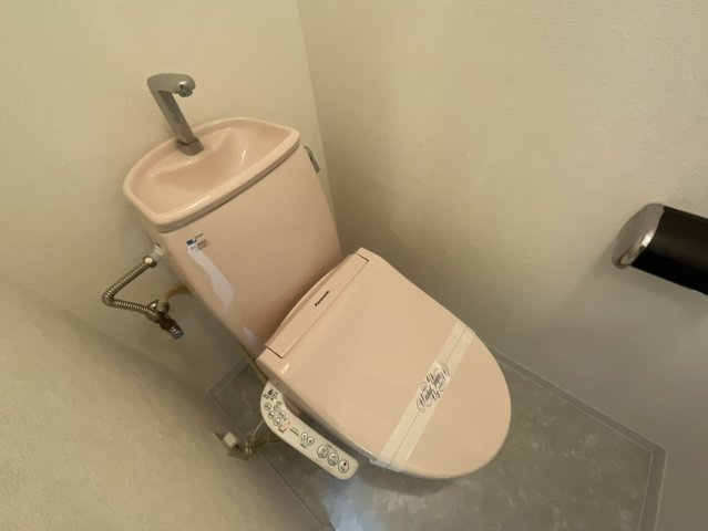 ファーネスのトイレ