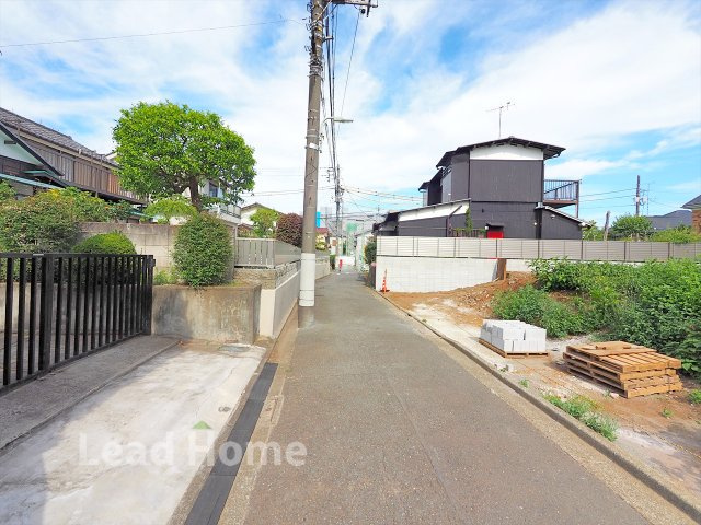 【前面道路含む現地写真】 | 大田区南千束2丁目 | 北側約3.5ｍ公道に接道。車通りの少ない閑静な住宅街です。