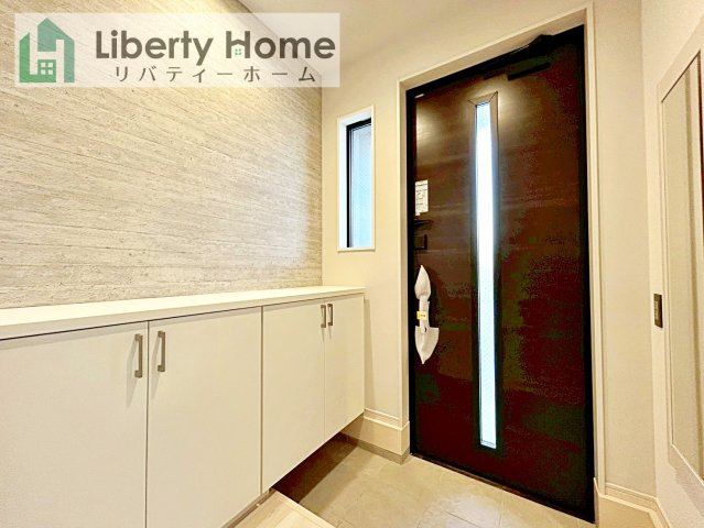 土浦市中央3期　新築戸建　2号棟の前面道路含む現地写真