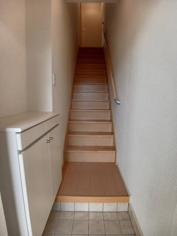 ブリーズ　カメリアの玄関