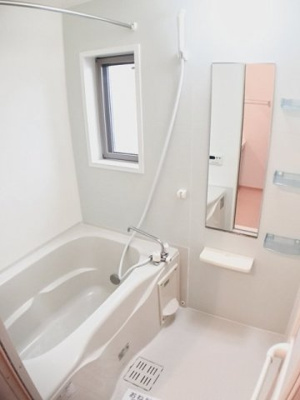 【浴室】 | ソレアードＡ