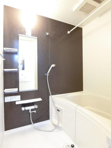 グランドソレーユＡの浴室