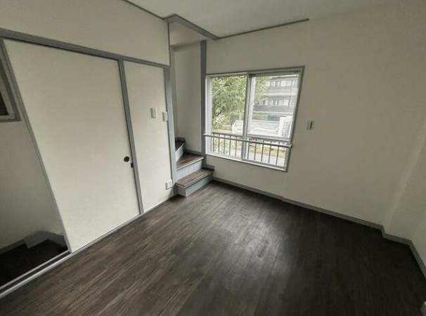 荻窪２丁目ビルの内装