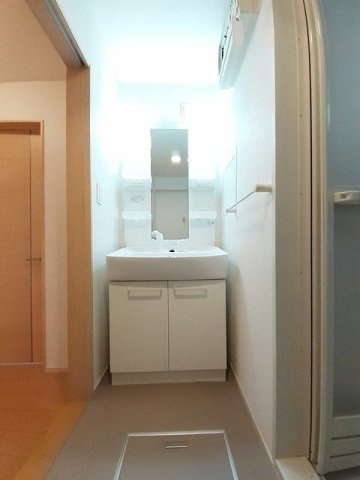 エスポアールＡの洗面所