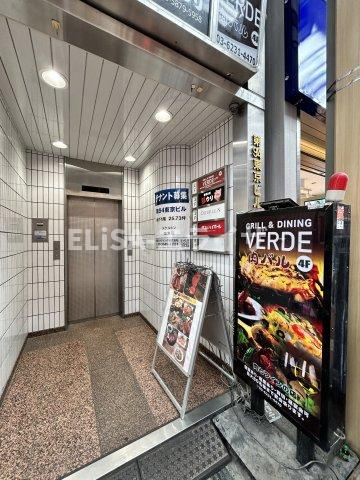 第49東京ビル　3Fのエントランス