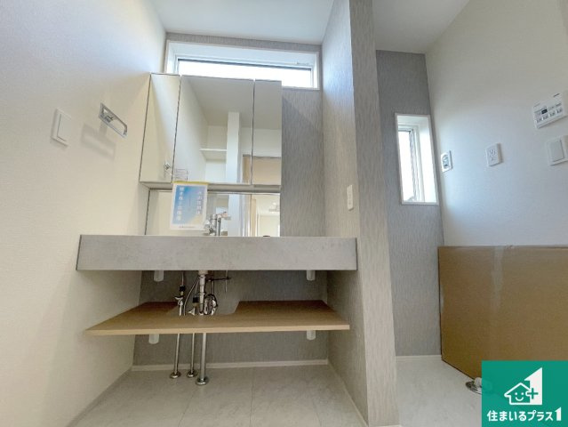 亀岡市古世町　新築一戸建ての外観|現在建築中！落ち着いた街並みで新生活を始めることが出来そう！周辺の物件も併せてご紹介させて頂きます！