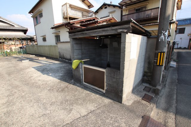 【その他共用部分】 | 末広マンション | 敷地内ゴミ捨場