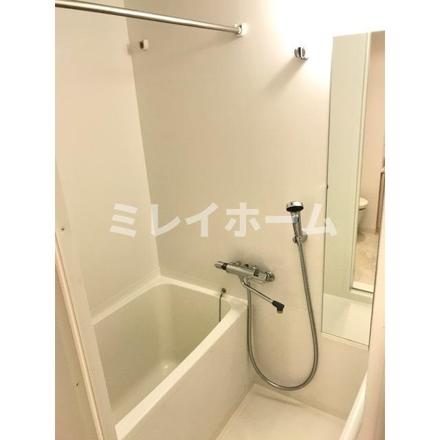 コンフォリア大森トロワの浴室