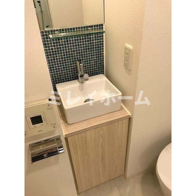 コンフォリア大森トロワの独立洗面台