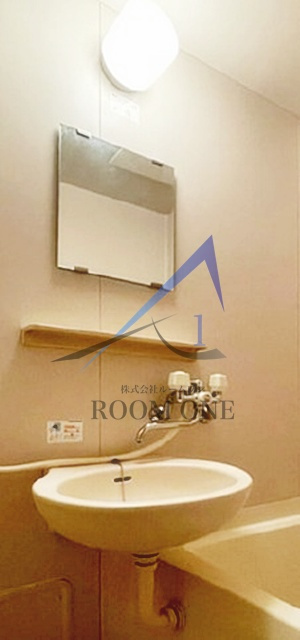 ＲＥＰＯＳＥの洗面所|洗面台です。