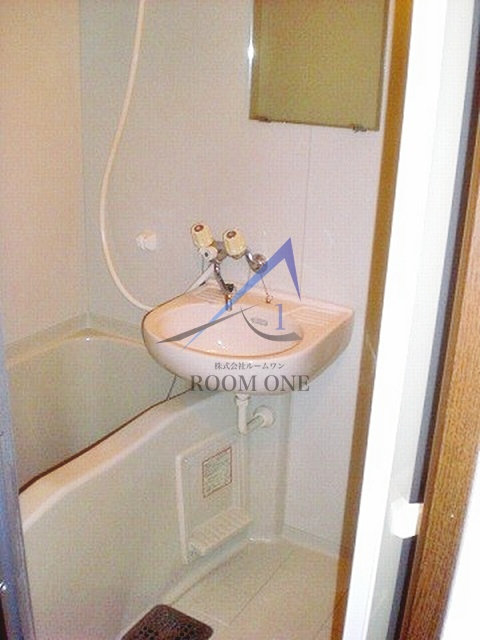 ファミールセイスイの浴室|お風呂です。