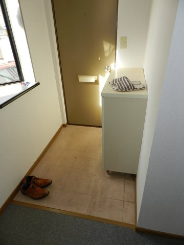 リヴァーハイツの玄関