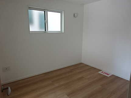 広島市南区旭２丁目の洋室