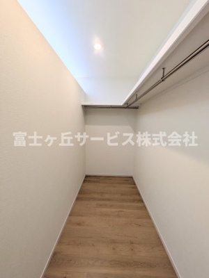 【収納】 | 浜松市中央区曳馬3丁目 新築一戸建て 2号棟 | ウォークインクローゼットです