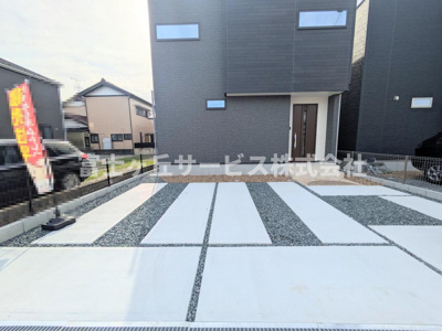 【駐車場】 | 浜松市中央区曳馬3丁目 新築一戸建て 2号棟 | ３台駐車可能です