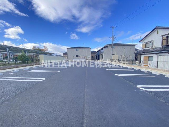 福知山市字長田のアパートの駐車場|敷地内に駐車場も完備★