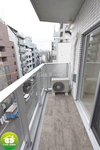 レアライズ両国のバルコニー