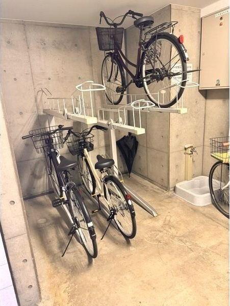 ラ・ルーシュ泉のその他