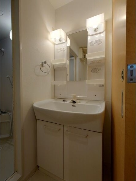 ラ・ルーシュ泉の洗面所