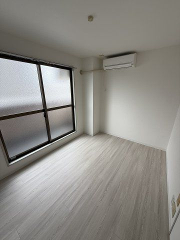 ベルフレージュ住吉の洋室