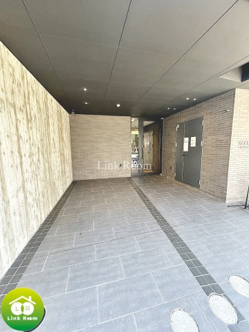 RELUXIA門前仲町のエントランス