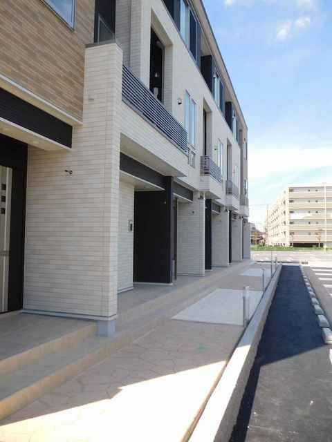 プルミエール毛賀知Ｂ　　刈谷市近郊の賃貸ならクラスホーム刈谷店のエントランス