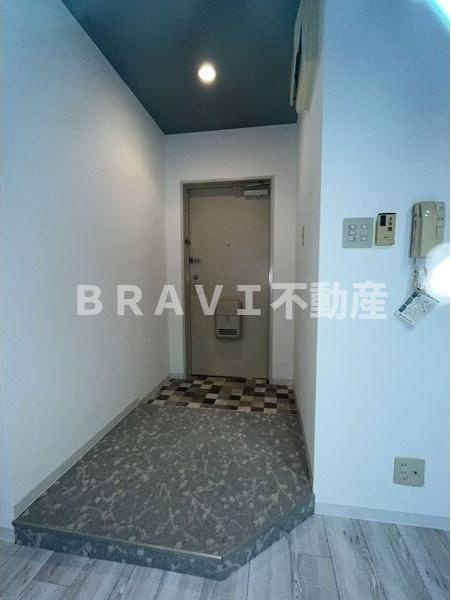 ディアコートセンバ　BRAVI不動産の玄関|【ディアコートセンバ】