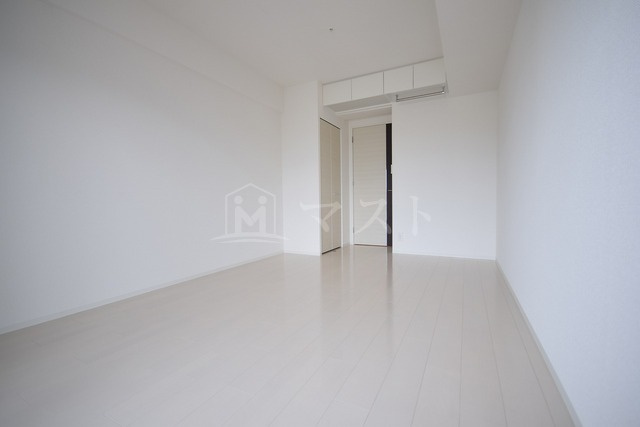 APRILE南森町の内装